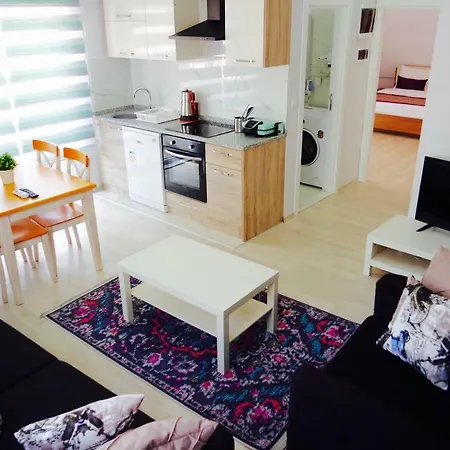 Modern Apartment *